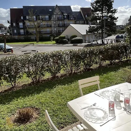 Апартаменты 2 Pieces En Rez-de-jardin A Cabourg, Proche Mer Et Thalasso - Fr-1-487-361