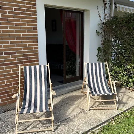 2 Pieces En Rez-de-jardin A Cabourg, Proche Mer Et Thalasso - Fr-1-487-361 Апартаменты Кабур